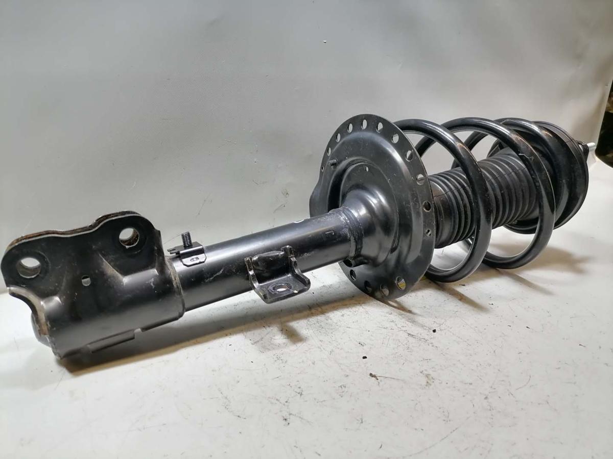 Mitsubishi Eclipse Cross GL3W original Federbein Sto&szlig;d&auml;mpfer vorn links 2.4 72kw Bj.2023